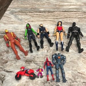 Marvel/super hero action figures